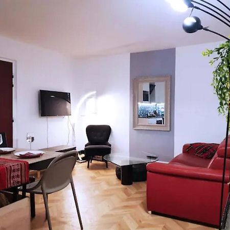 Pretty And Neat Bedroom In My Cosy Appartment. Puteaux Extérieur photo