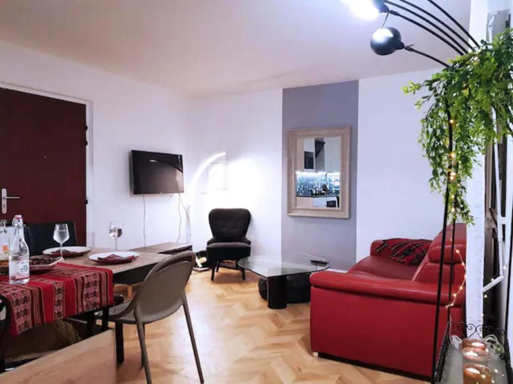 Pretty And Neat Bedroom In My Cosy Appartment. Puteaux Extérieur photo