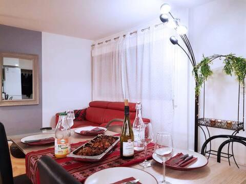 Pretty And Neat Bedroom In My Cosy Appartment. Puteaux Extérieur photo